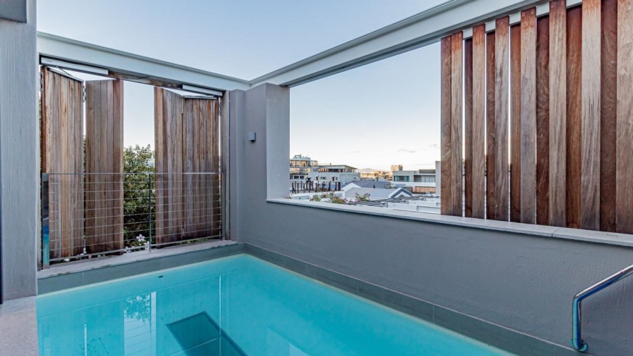 To Let 3 Bedroom Property for Rent in Green Point Western Cape